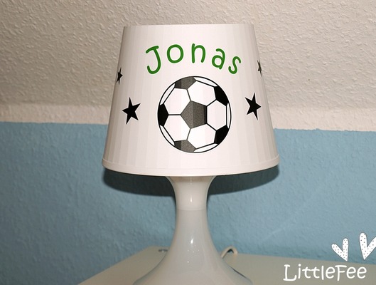 coole Lampe Tischlampe ♥ Fußball mit Wunschnamen ♥ von LittleFee.de