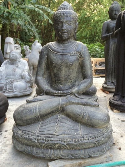 Skulptur Buddha Steinskulptur Budha Steinbuddha Statue Feng Shui Design Garten Dekoration Skulpturen Gartendekoration Steinstatue Buda Steinskulpturen Stein Fengshui Gartendeco Buddhismus Deco Buddhagarten Aus Lava Sand und Zement in Bali von Hand geferti von https://www.tar-shop-bali.com