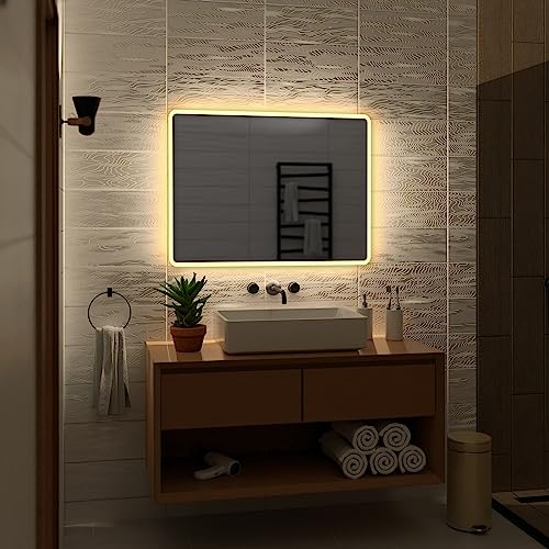 Alasta Spiegel | Osaka Badspiegel 90x70cm mit LED Beleuchtung | LED Farbe Weiß Warm | Design Badspiegel von Alasta