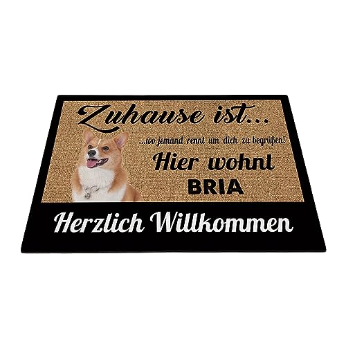 BAGEYOU Herzlich Willkommen Fußmatte Corgi Individueller Hundename Zuhause Ist Wo Jemand Rennt Um Dich Zu Begrüßen Hier Wohnt Fußabtreter 60 x 40 cm von BAGEYOU