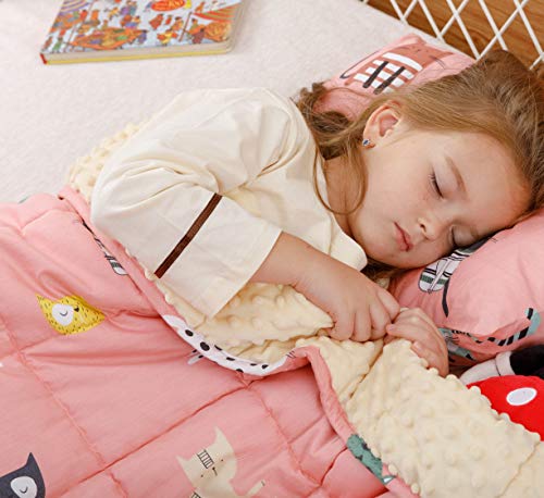BUZIO Gewichtete Decke für Kinder, Ultra-gemütlich, gepunktet und Baumwoll-Seiten mit Cartoon-Mustern, schwere Decke, ideal zum Beruhigen und Schlafen, Baumwolle, Rosa Katze, 90 x 120cm, 2.3kg von BUZIO