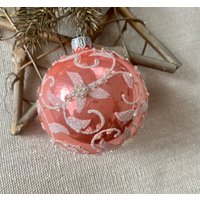 Rosa Weihnachtskugel Ornament, Handbemalte Weihnachts Glas Dekorationen, Traditionelle Weihnachtsdekoration, Handarbeit Weihnachten von BluebirdbyRobin