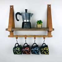 18 Zoll Kaffeebecher Regal Mit 4 Haken Küche Tassenregal Teetasse Display Holz Wandregal Schiene Leder Riemen von BoxWoodStore
