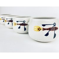 Vintage Keramik Mini Creme Suppen-/Dip-/Backbecher - Hergestellt Von Westbend Usa Vierer-Set | 4 Dänisch/Kitsch-Seitengrafik von ChenuzAtelier