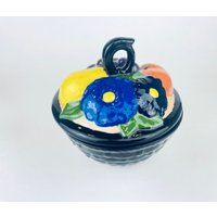 Vintage Runde Schwarze Keramik-Obst - Und Blumenschale Mit Deckel von ChenuzAtelier