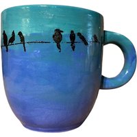 Vögel Auf Drahttasse #2 - 16Oz Kaffeetasse Keramik Steinzeug Becher Mit Telefonleitung Und Vogel Silhouetten Gegen Einen Blauen Himmel von ChesapeakeDesignsCo