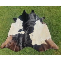 Schwarz Brauner Und Weißer Rindsleder Teppich Für Schlafzimmer - Handgemachter Leder Best Room/Home Decor Naturteppich von CowhideGoods