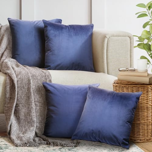 Cozyor 4er Set Sofakissen mit Füllung und Bezug 50x50cm blau weiche Samt Kissenhülle mit Dekokissen für Sofa, Schlafzimmer, Wohnzimmer & Balkon, mit verstecktem Reißverschluss von Cozyor