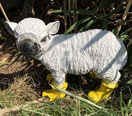 Lustiges Schaf in Stiefel 30cm vers. Farben auswählbar Premium Garten Deko Figur, Farbe: Gelb von DEKO VERTRIEB BAYERN