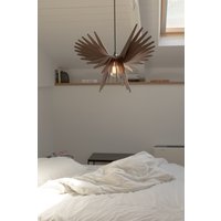 Handgefertigte "Vogel' Holzanhänger Leuchte - Beleuchten Mit Natürlichem Charme Rustikale Eleganz Für Ihr Zuhause von DEZAART