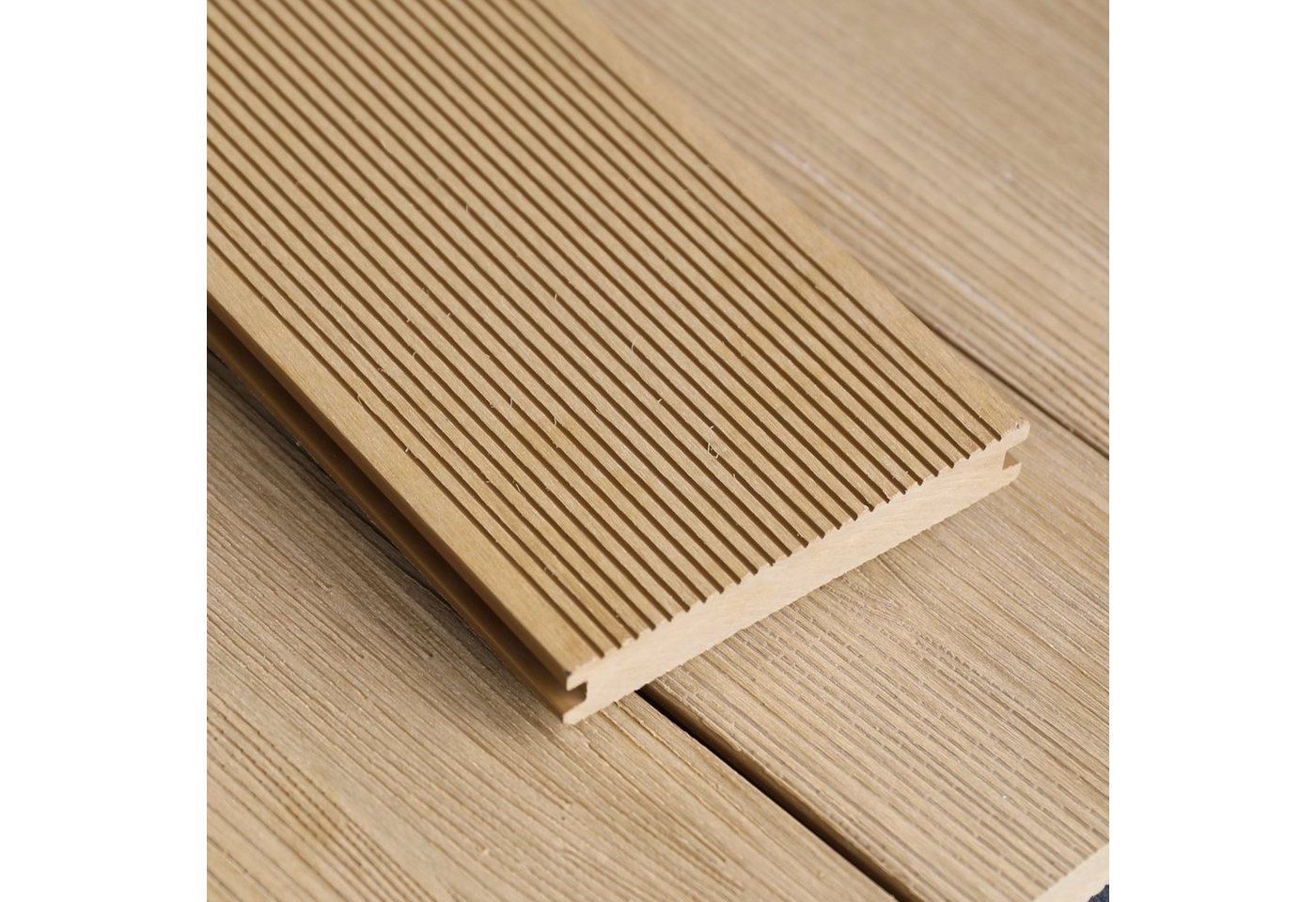 DeToWood Terrassendielen Terrassendielen Komplettset Sand, 20,00 mm Stärke, (Komplettset, Rundum sorglos Paket), Montagezubehör Inklusive von DeToWood