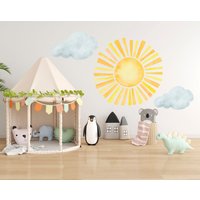 Große Sonne Wandtattoo Für Kinderzimmer - Aquarell Wandaufkleber Dekor, Kinder Weich von DecoLandiaPrints