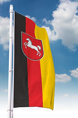 Niedersachsen Flagge 150 x 400 cm – für Fahnenmast, Niedersachsen Fahne mit Wappen, aus reißfestem Polyester, wetterfest und UV-beständig von Deitert