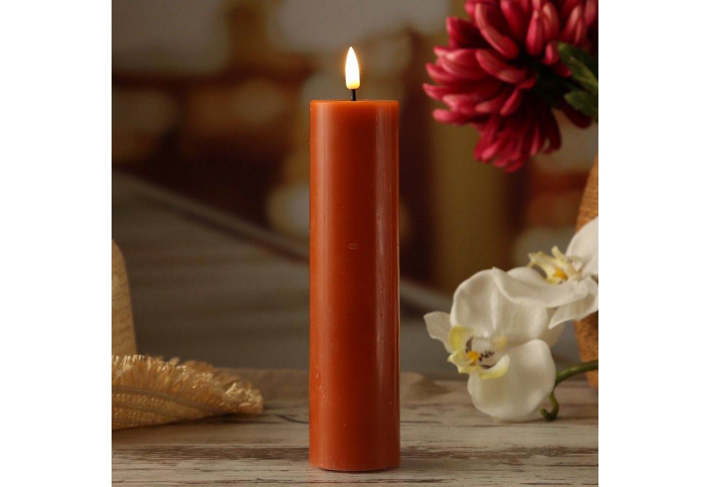 Deluxe Homeart LED-Kerze Mia Deluxe Echtwachs Wachsspiegel flackernd H: 20cm D: 5cm orange (1-tlg) von Deluxe Homeart