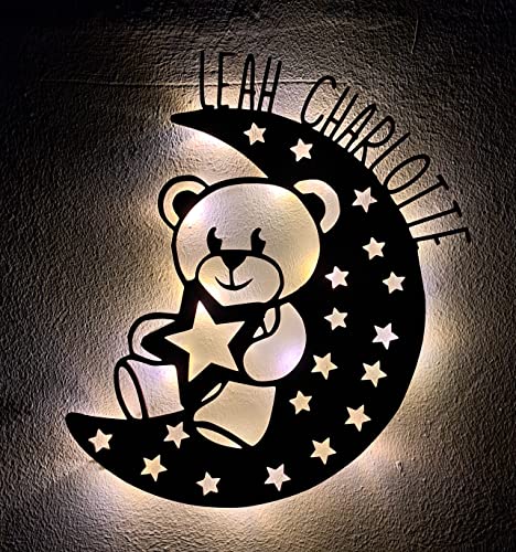 Designbysh Schlummerlicht Teddy im Halbmond mit Namen Personalisiertes Baby-Geschenk Taufgeschenke Geschenke zur Geburt Taufe mit Namen Junge Mädchen Jungs Nachtlicht von Designbysh