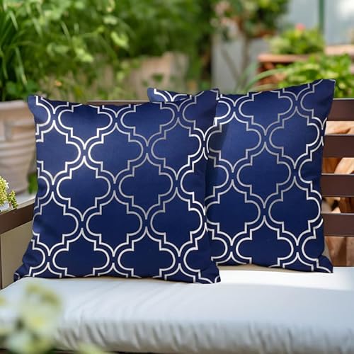 Encasa Homes Satingewebe Polyester Silbersternfolie gedruckt Trellis Marine Quadratkissenbezüge 40x40 cm Pack von 2 von Encasa