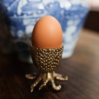 Handgefertigter Eierbecher Aus Messing - Im Tierdesign Tischkunst von Enpleinbonheur
