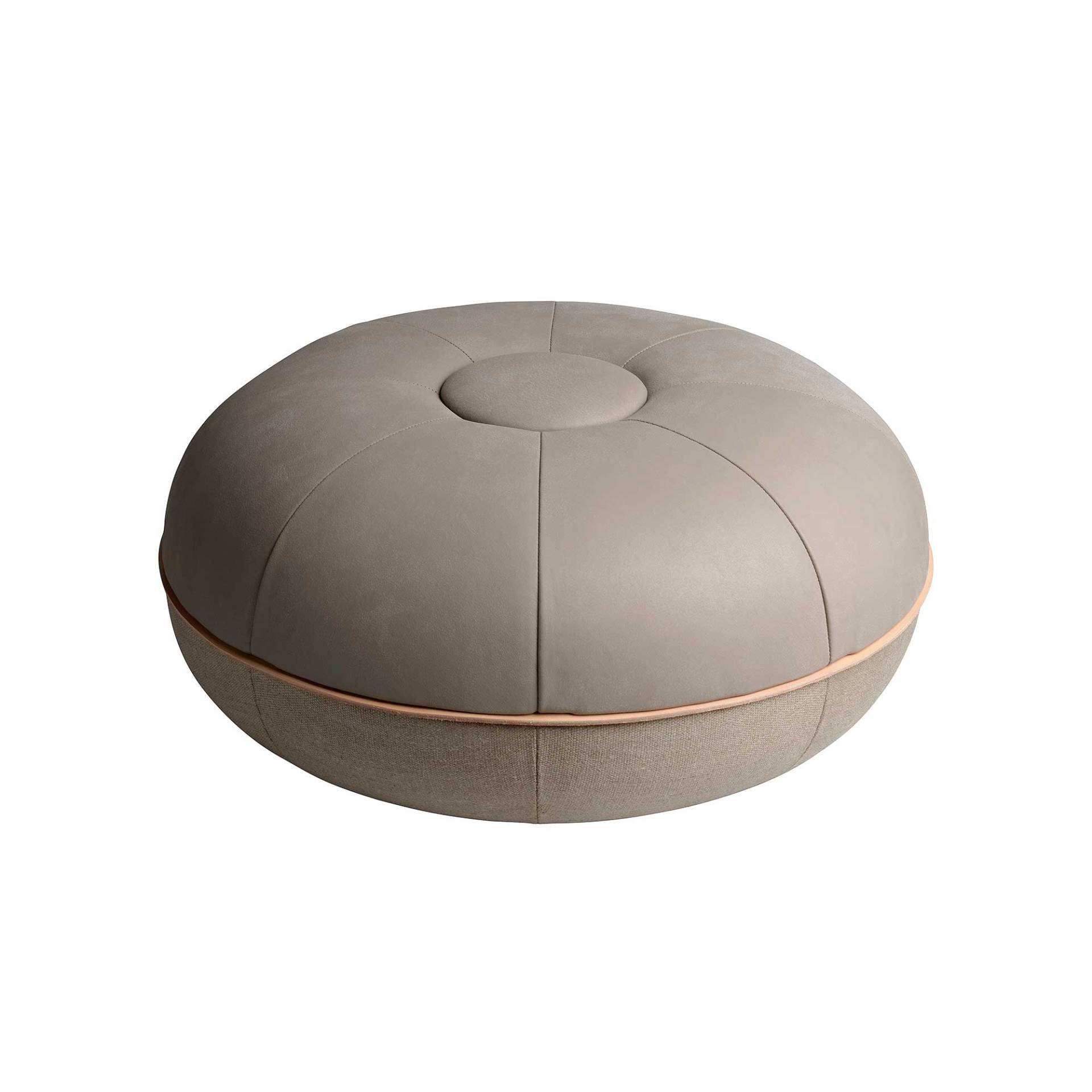 Fritz Hansen - Pouf Ø50cm - hellgrau/Oberseite Leder/ Unterseite Leinen/H x Ø 24x50cm von Fritz Hansen