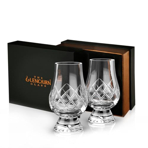 The Glencairn Cut Crystal Whisky Tasting Glass - Set of Two in Presentation Box von GLENCAIRN