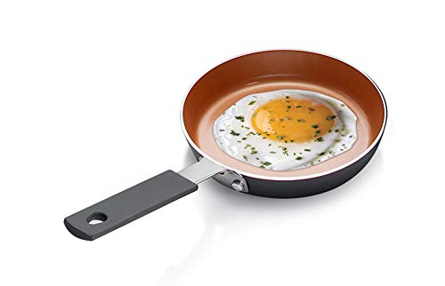 GOTHAM STEEL Mini-Eier- und Omelettpfanne mit ultraantihaftbeschichteter Titan- und Keramikbeschichtung — 5.5 spülmaschinenfest, kühl, Small von GOTHAM STEEL