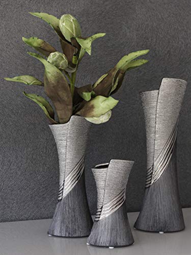 GILDE Moderne Vase Keramikvase Tischvase Dekovase Vase grau silber mit Relifierung, 8x10x19 cm von GILDE