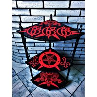Vintage Eckregal Aus Holz, Ein Satanic-Möbelstück in Schwarz-Rot Handbemalt Und Eindrucksvoll von GothicMystikShop