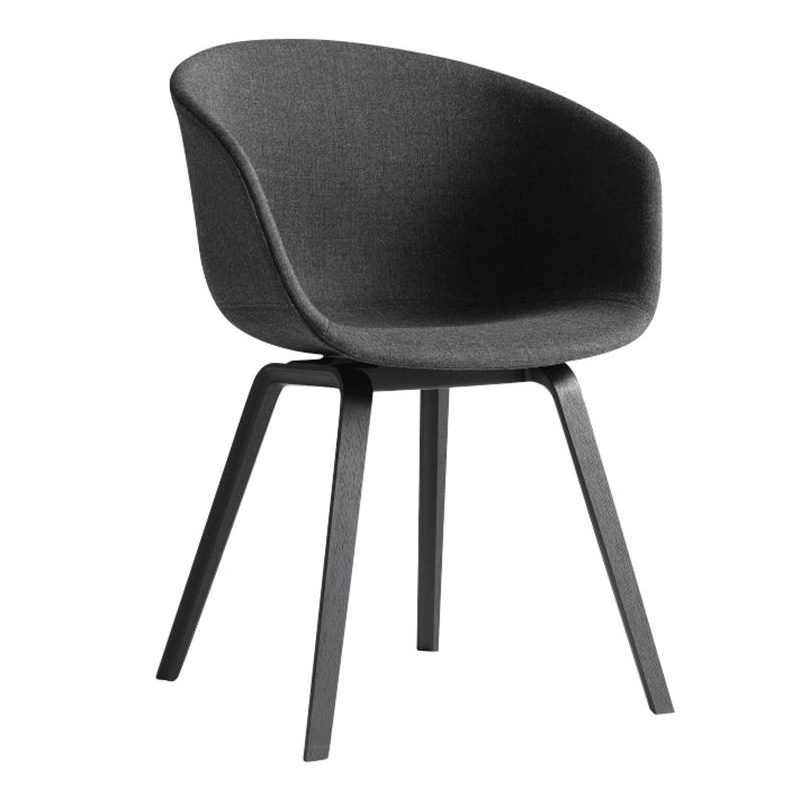 HAY - About a Chair AAC 23 Armlehnstuhl Eiche schwarz - anthrazit/Stoff Remix 183  /Gestell Eiche schwarz lackiert wasserbasiert/mit Kunststoffgleiter von HAY