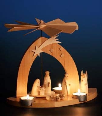 Teelicht - Tisch - Pyramide - Christi Geburt - Feine Handwerkskunst aus dem Erzgebirge von Handwerkskunst / Handarbeit aus dem Erzgebirge