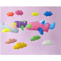 Flugzeug Baby Krippe Mobile Wolke Junge Kinderzimmer Mädchen Dekor Filz Multicolor Wählen Sie Ihre Farbe von HappinessBabyToys