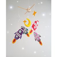 Raum Baby Mobile Raumschiff Galaxy Astronauten Kinderzimmer Dekor Planet Mond Stern von HappinessBabyToys