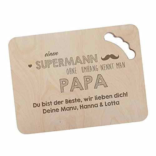Herz & Heim® Männer-Geschenk Bierkastensitz Deckel mit persönlicher Gravur Superpapa von Herz & Heim