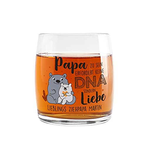 Herz & Heim® Whiskyglas Geschenk für Stiefpapa mit Aufdruck seines Namens von Herz & Heim