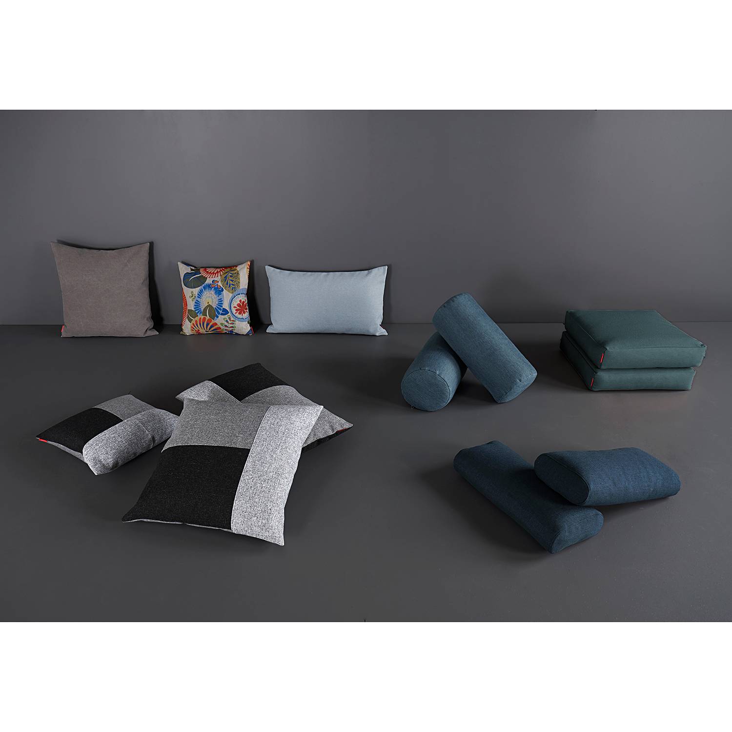 Innovation Möbel Kissen Sqare Cushions Blau Webstoff 50x11x50 cm (BxHxT) Skandi von Innovation Möbel