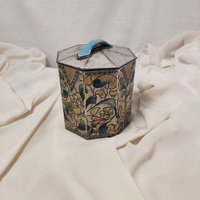 Antike/Vintage Teedose Behälter, Keksdose, Küchen Aufbewahrung, Sammlerstück, Cottage Dekor, Hergestellt in England von Judycollections