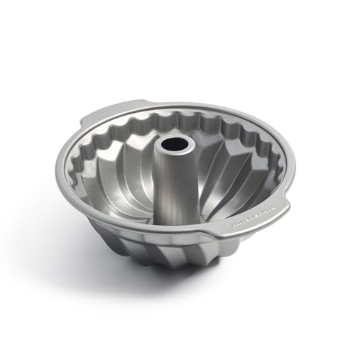 KitchenAid Bakeware Gugelhupfform aus Aluminium in der Farbe Silber-Grau, Maße: 24cm x 24cm x 11,6cm, CC003297-001 von KitchenAid