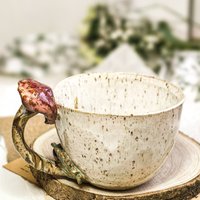 Pilzzauber Handgefertigte Keramiktasse Mit Skurrilem Pilzgriff I Geschenk Für Sie Hausdekoration Ihn von KuzuArte