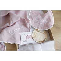 Baby Geschenkbox, Geschenk Set, Personalisiertes Shower Geschenk, Neugeborene Individuelle Mädchen Neue Mama von LazyBunnyStudio