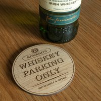 Personalisierter Holzuntersetzer "Whiskey Parkplatz' - Ideal Für Geschenk Ihn Perfektes Den Vatertag Papa/Papa/Opa Name Und Initiale von LovebyLaser