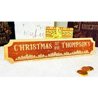 Weihnachten Am Familiennamen Schöne Cherrywood Gravierte Aufrechte Holzplakette/Schild Mit Ihrem Personalisiert - Atemberaubend von LovebyLaser