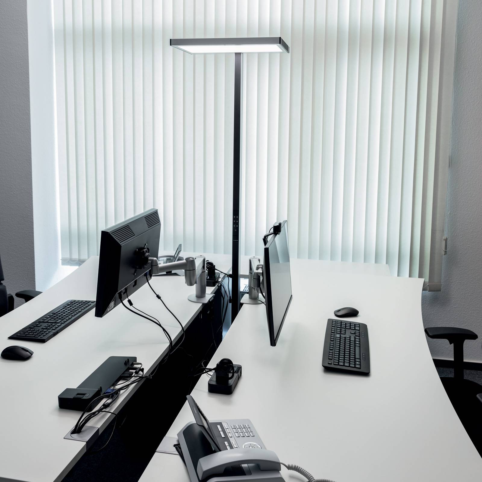Luctra Vitawork LED-Bürostehlampe 7000lm dimmbar von Luctra