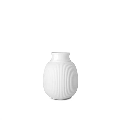 Lyngby Porcelæn Vase H12.5 cm Curve Klassische Rillen organische Formen, Weiss von DANMARK LYNGBY