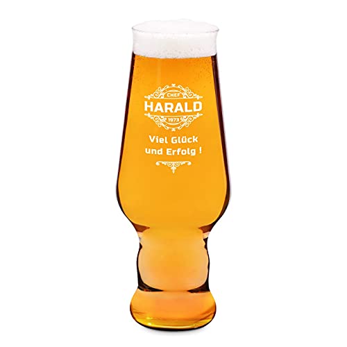 Maverton Bier-Trinkglas mit Gravur - personalisiert - 400 ml - mit Sockel - Bierglas für Craft-Biere - Männergeschenk zum Geburtstag - Geschenk für Bierfans - Erfolg von Maverton