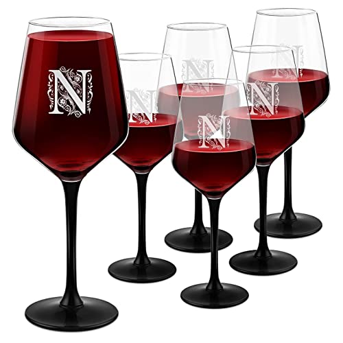 Maverton Rubin 6er Weingläser Set mit Gravur 370 ml - Rotwein-Kelche mit schwarzem Stiel - Ø 8 cm, H: 21,5 cm - Deko Kristallgläser für Männer - Wine Glasses zum Geburtstag - Verzierung von Maverton