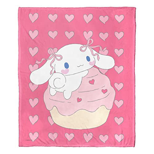 Northwest Sanrio Cinnamoroll Silk Touch Überwurfdecke, 127 x 152 cm, Cupcake Climb von Northwest