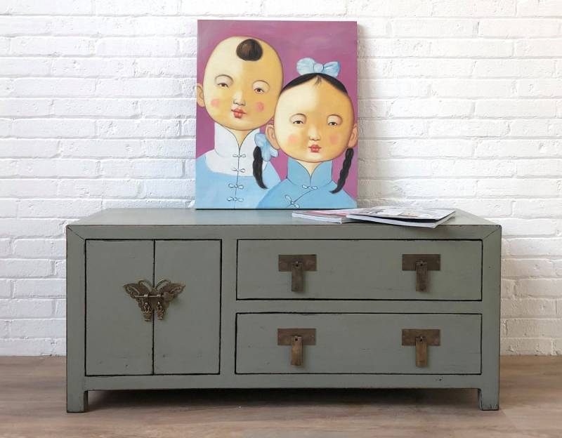 OPIUM OUTLET Kommode Schrank Lowboard Sideboard TV-Kommode Fernsehschrank asiatisch chinesisch orientalisch vintage shabby-chic asia antik Landhaus-Stil, hellgrau, Breite 103 cm, Tiefe 45 cm, Höhe 45 cm von OPIUM OUTLET