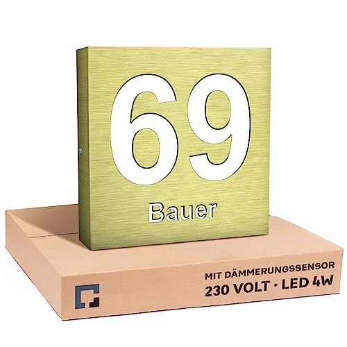 30x30cm Personalisieren Sie Ihre Modern Hausnummer Beleuchtet LED, 230V mit Dämmerungssensor, Hausnummer Golden aus Aluminium-Dibond ist Langlebig, Wetterfest, Geringer Stromverbrauch 6W / A++ von PRINTIMA