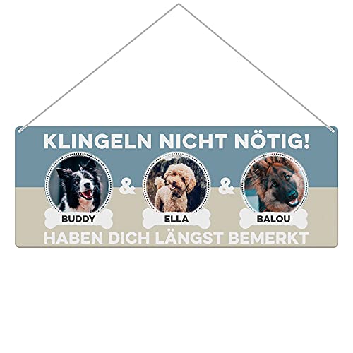 Hunde Schild personalisiert - Klingeln Nicht Nötig - Metallschild mit Fotos und Namen für außen, wetterfestes Türschild für Hundebesitzer - Outdoor Querformat 24x9 cm, drei Hunde, Blau von PfotenSchild