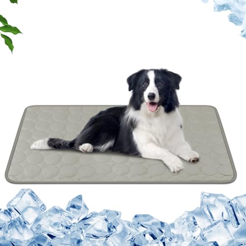 Qoosea Kühlmatte für Hunde Haustiermatte aus Eisseide, Komfortabel Pet Cooling Mat Selbstkühlend Pad Kältematte für Haustiere Ungiftiges, Faltbar Kühlmatte Hunde Katzen für Sommer (50 * 40CM, Grau) von Qoosea