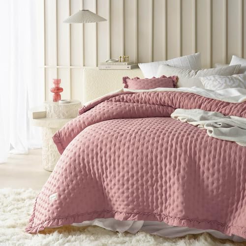 ROOM99 Molly Elegante Tagesdecke in Rosa 170 x 210 cm Vielseitige Wohndecke als Bettüberwurf oder Sofaüberwurf Überwurfdecke für Bett und Sofa Steppdecke Stil Ideal als Bedspread von ROOM99