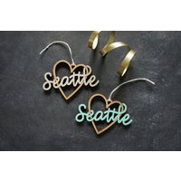 Seattle Herz Weihnachtsanhänger - Wähle Deine Farbe | Christbaumschmuck Einweihungsgeschenk Weihnachtsgeschenk von ReadyGo
